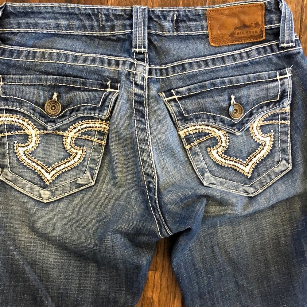 Big Star, Remy. Low-rise fit denim jeans.